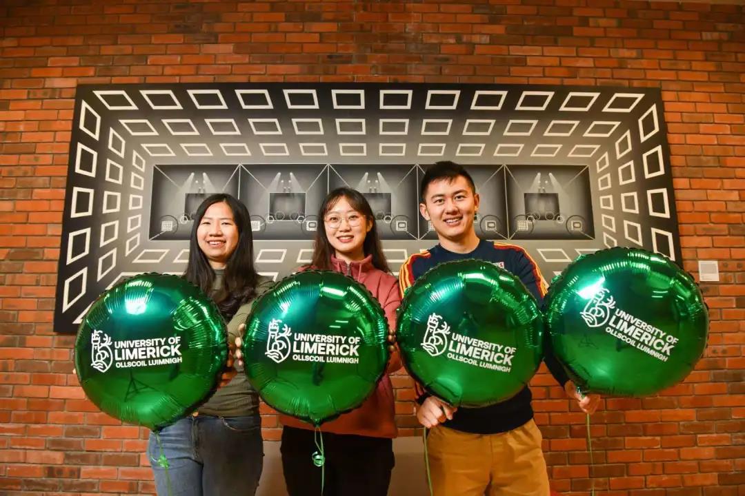 2b047343cbbe4e93a595e2ba2844b201.jpg 2.jpg