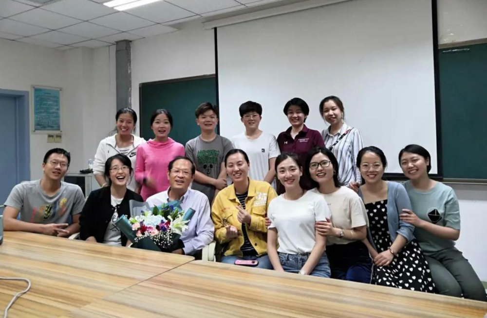 c7ab7fe49fc344d8ab60bd33ce702f69.jpg 1_meitu_2.jpg