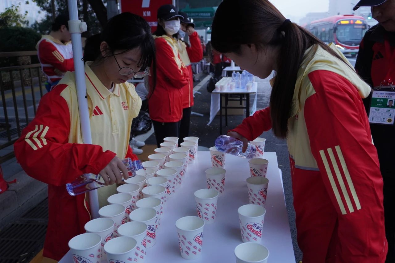 21af570b348e47be948d432523f742ee.jpg 21af570b348e47be948d432523f742ee.jpg